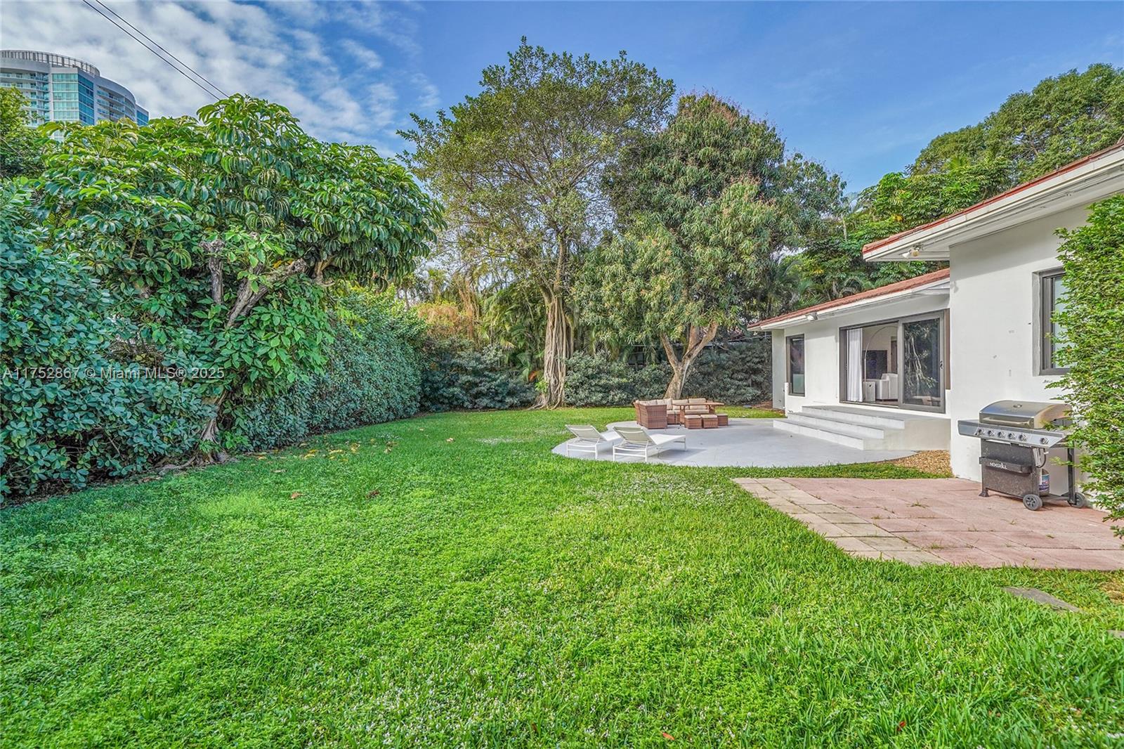 BRICKELLS FLAGLER - Residential