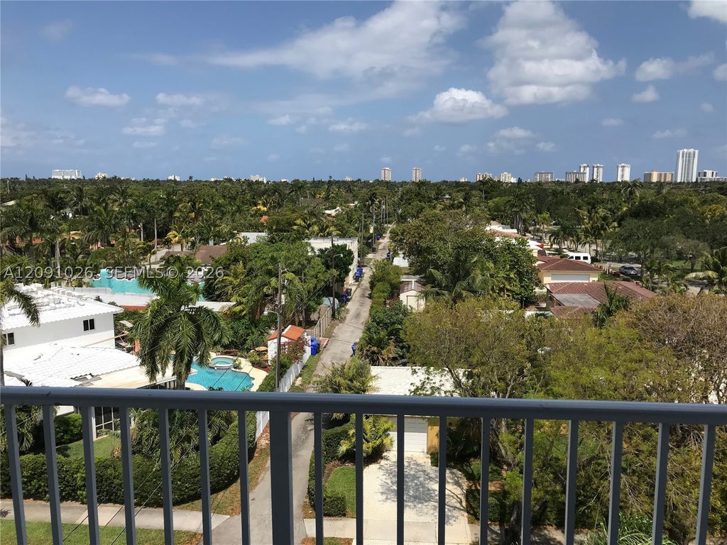 Photo of 1701 Washington St #604, Hollywood, FL 33020 (MLS # A12091026)