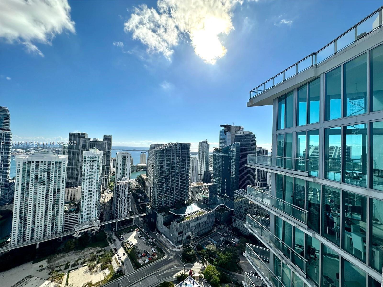 MINT CONDOMINIUM - Residential Lease