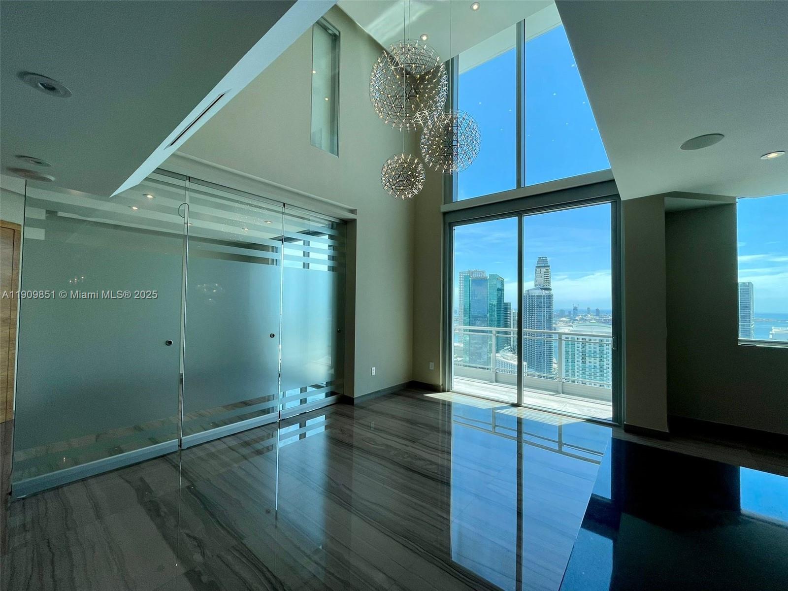 MINT CONDOMINIUM - Residential Lease