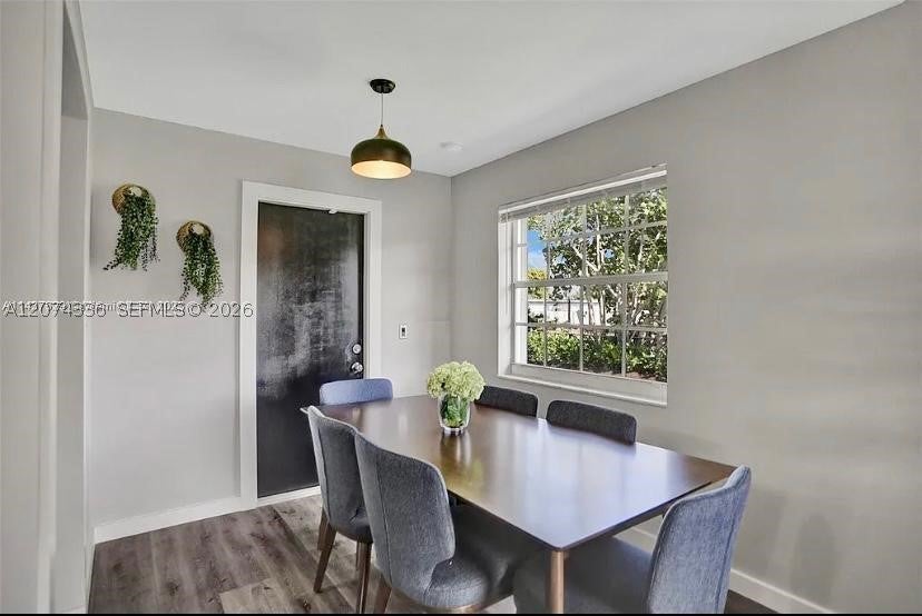 302 NW 9th St