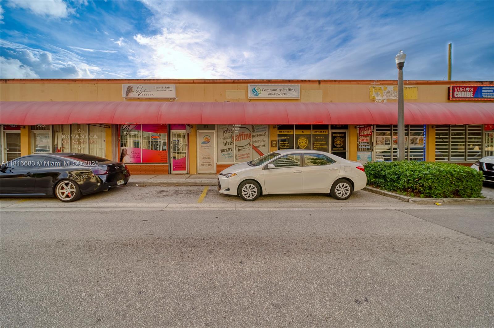 650 sq. ft. office space for lease in a great Hialeah location. The unit includes a private bathroom and is perfect for professional use such as accounting, legal, insurance, or administrative services.
Rent is $2,500/month plus sales tax. No salons, barbershops, or smoke shops allowed.
Easy access and great visibility. Ready for immediate occupancy.