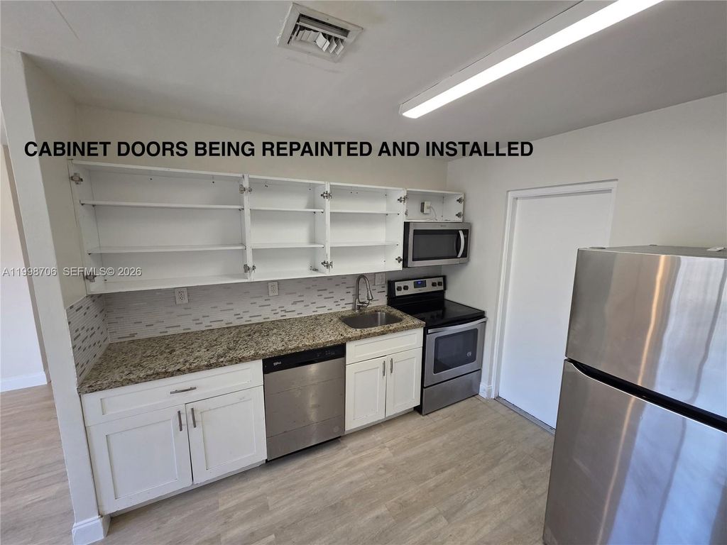 Photo of 730 NW 5th St #3, Fort Lauderdale, FL 33311 (MLS # A11998706)