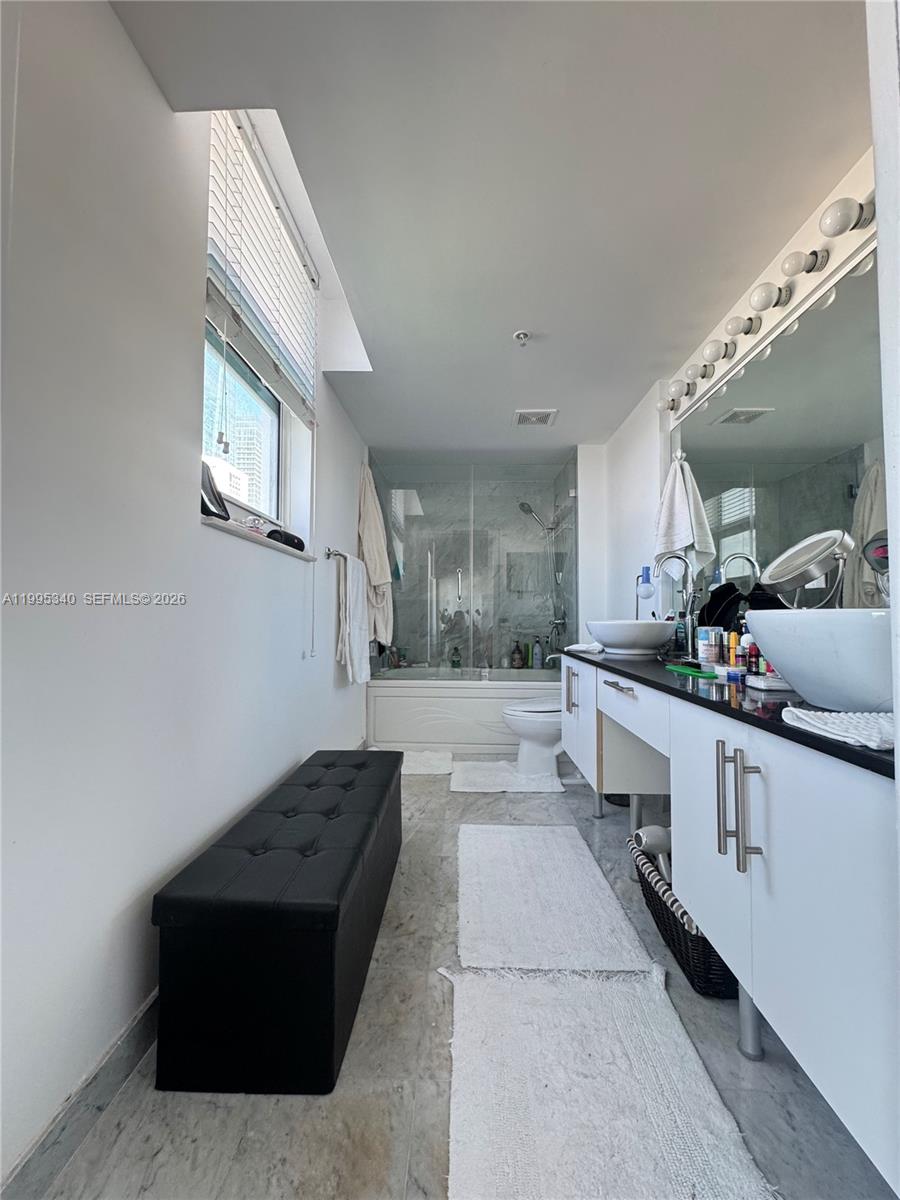 BRICKELL ON THE RIVER N T - Residential Lease