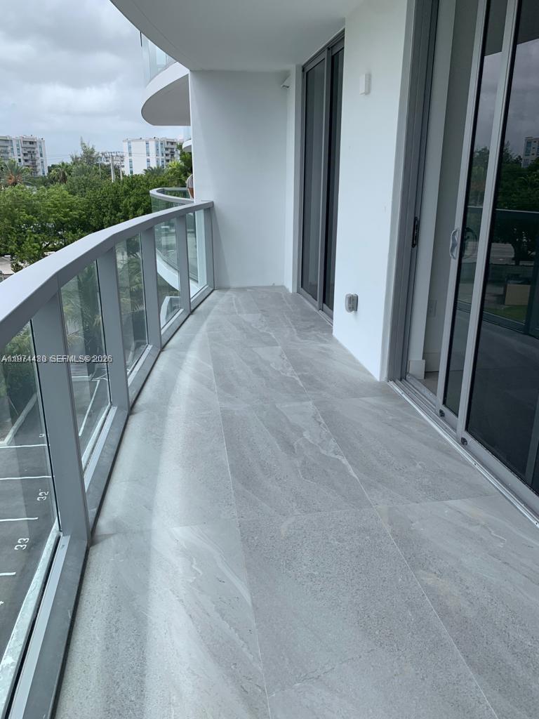 THE HIGHLANDS CONDO - Residential Lease