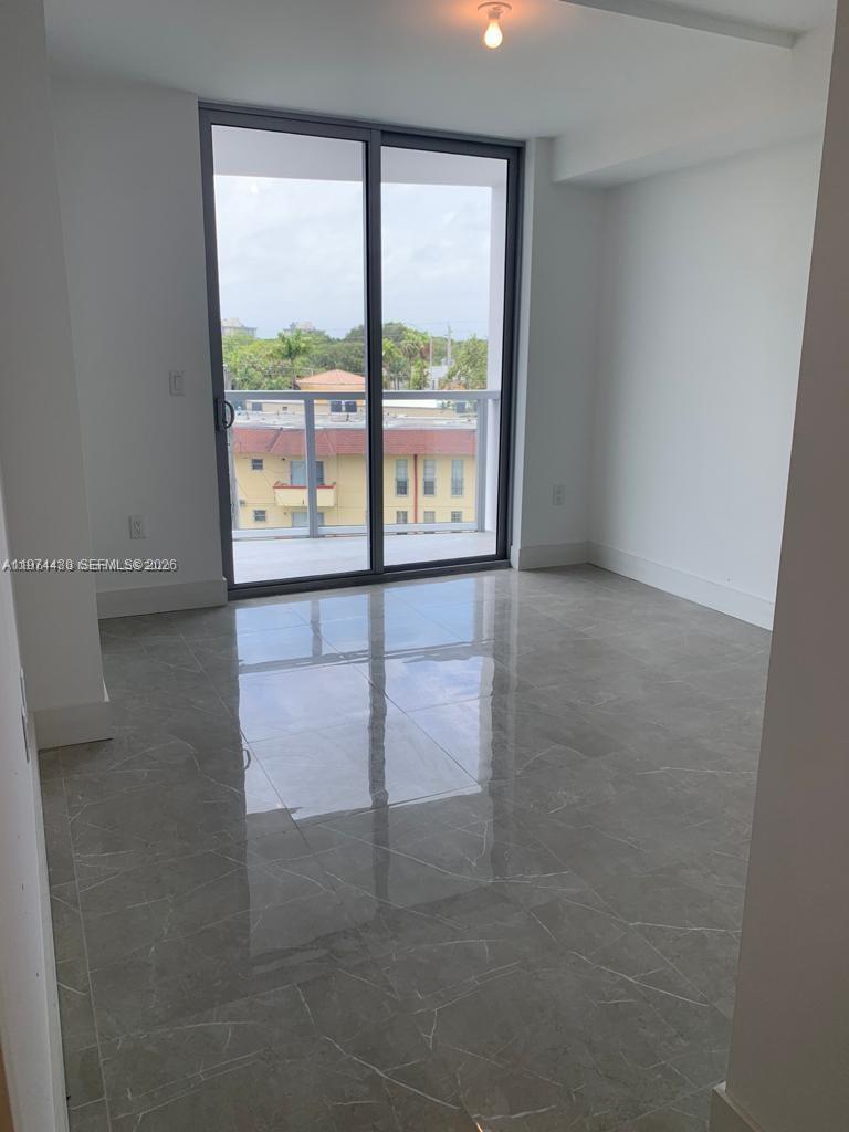 THE HIGHLANDS CONDO - Residential Lease