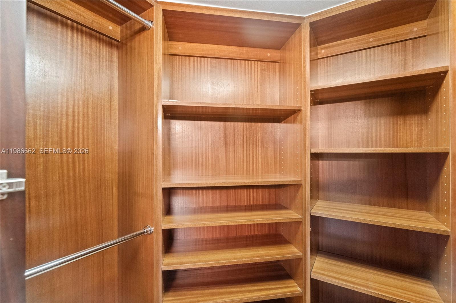 MYSTIC POINTE CONDO NO TH - Residential Lease