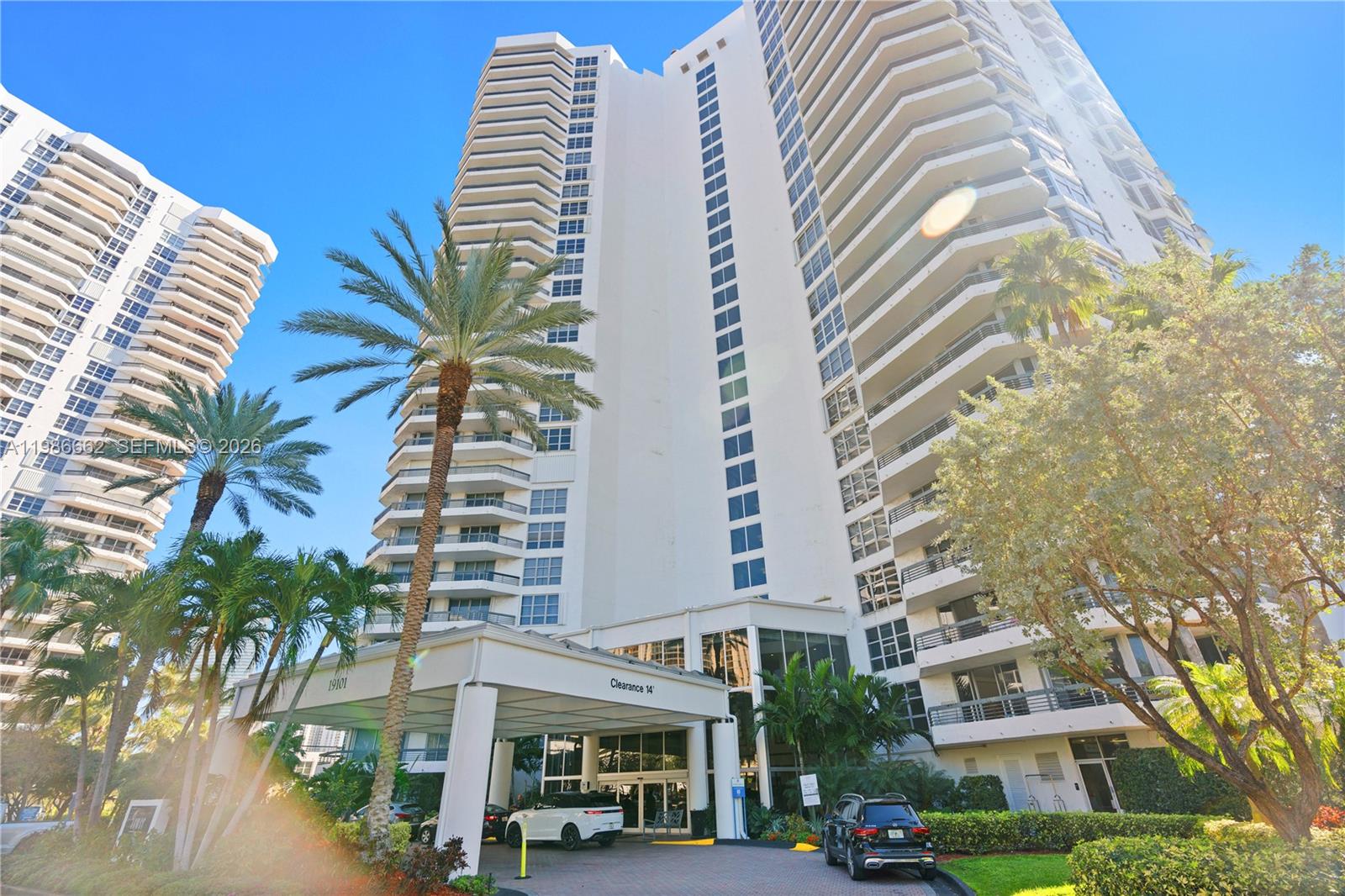 MYSTIC POINTE CONDO NO TH - Residential Lease