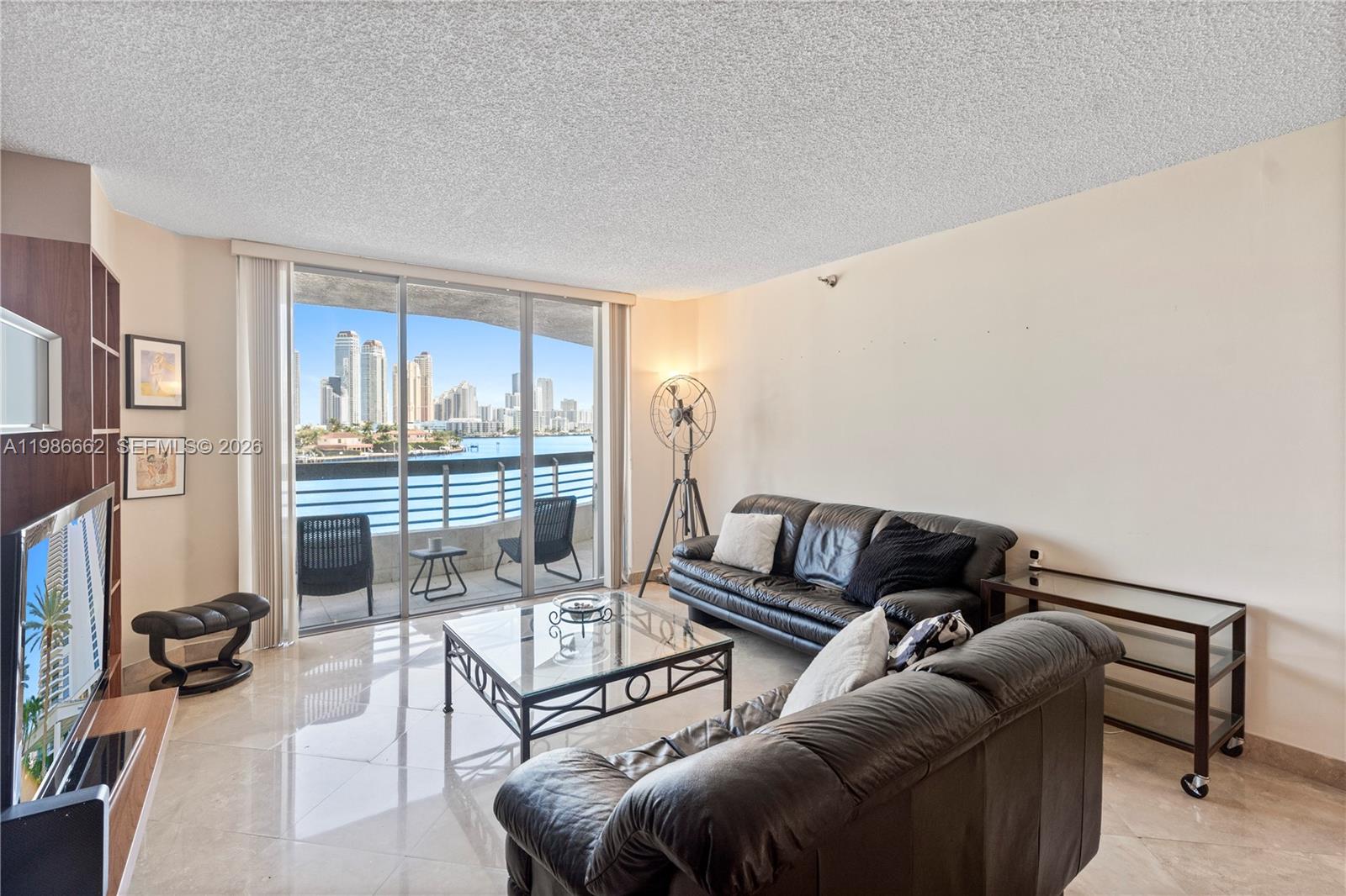 MYSTIC POINTE CONDO NO TH - Residential Lease