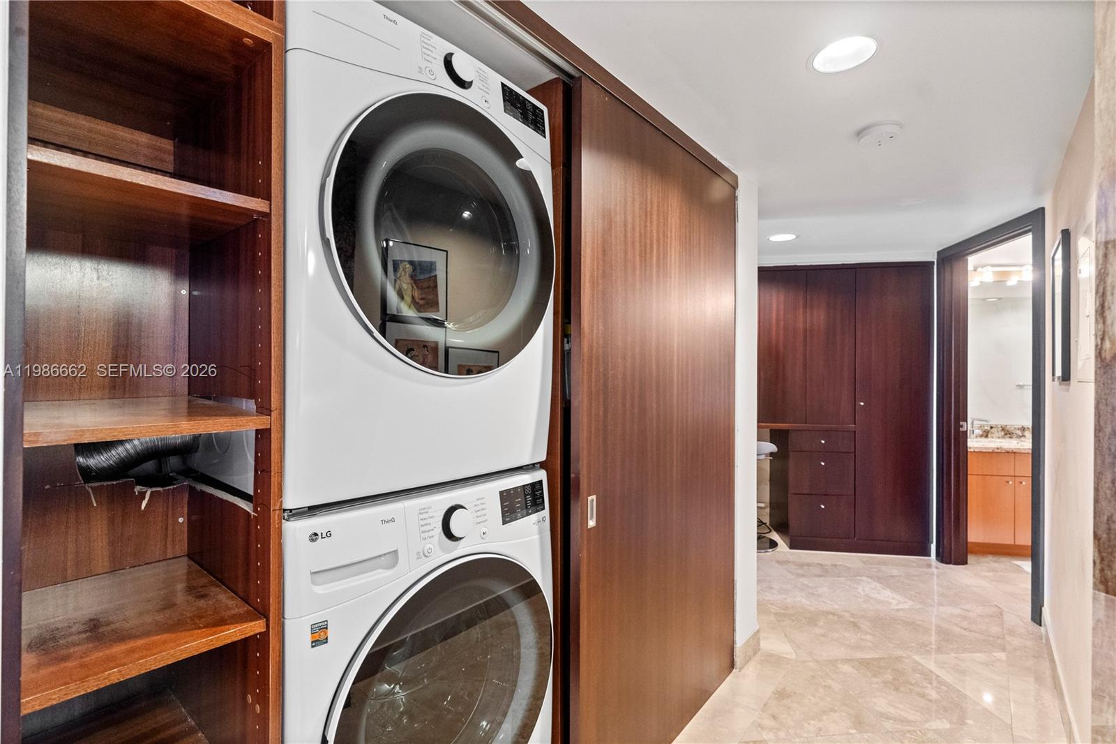 MYSTIC POINTE CONDO NO TH - Residential Lease