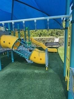 WEST LAKE VILLAGE PLAT - Residential Lease