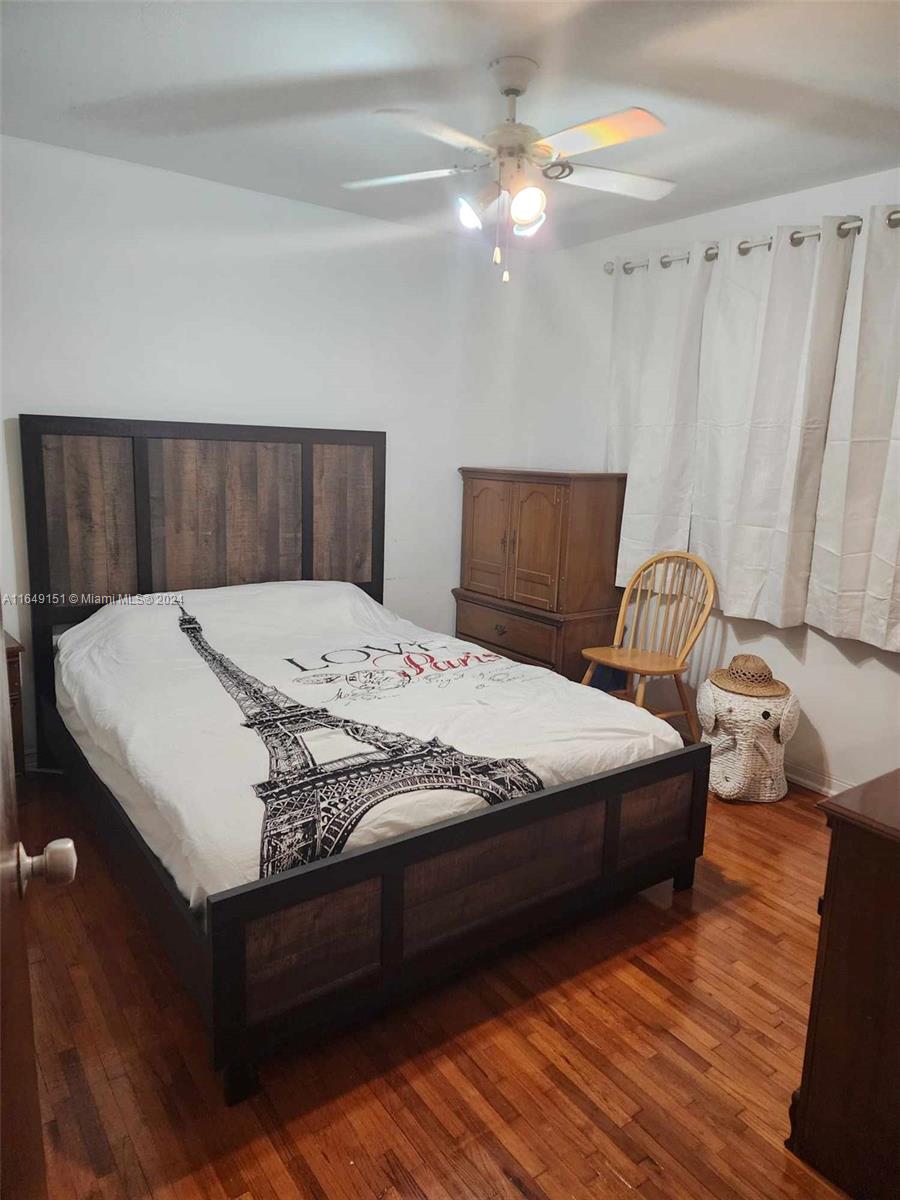 View Miami, FL 33150 co-op property