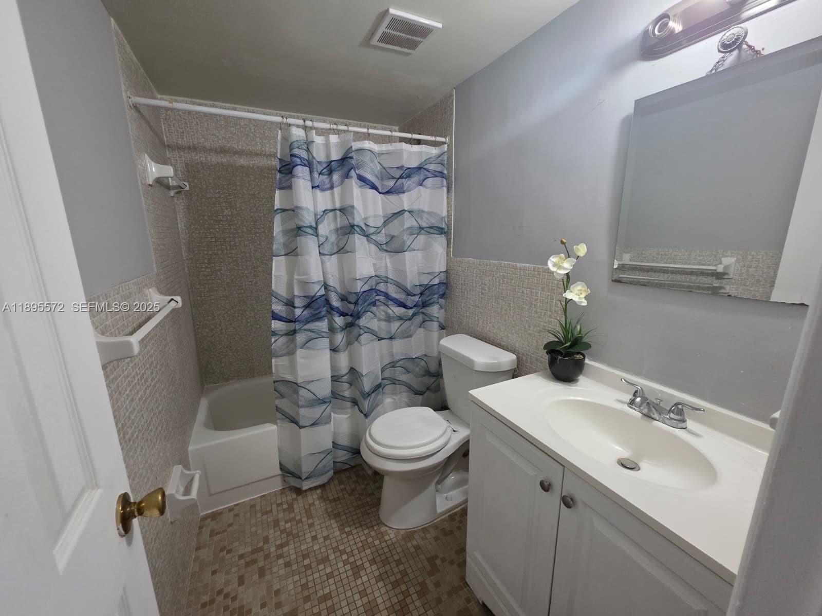 AGUA DULCE CONDO - Residential