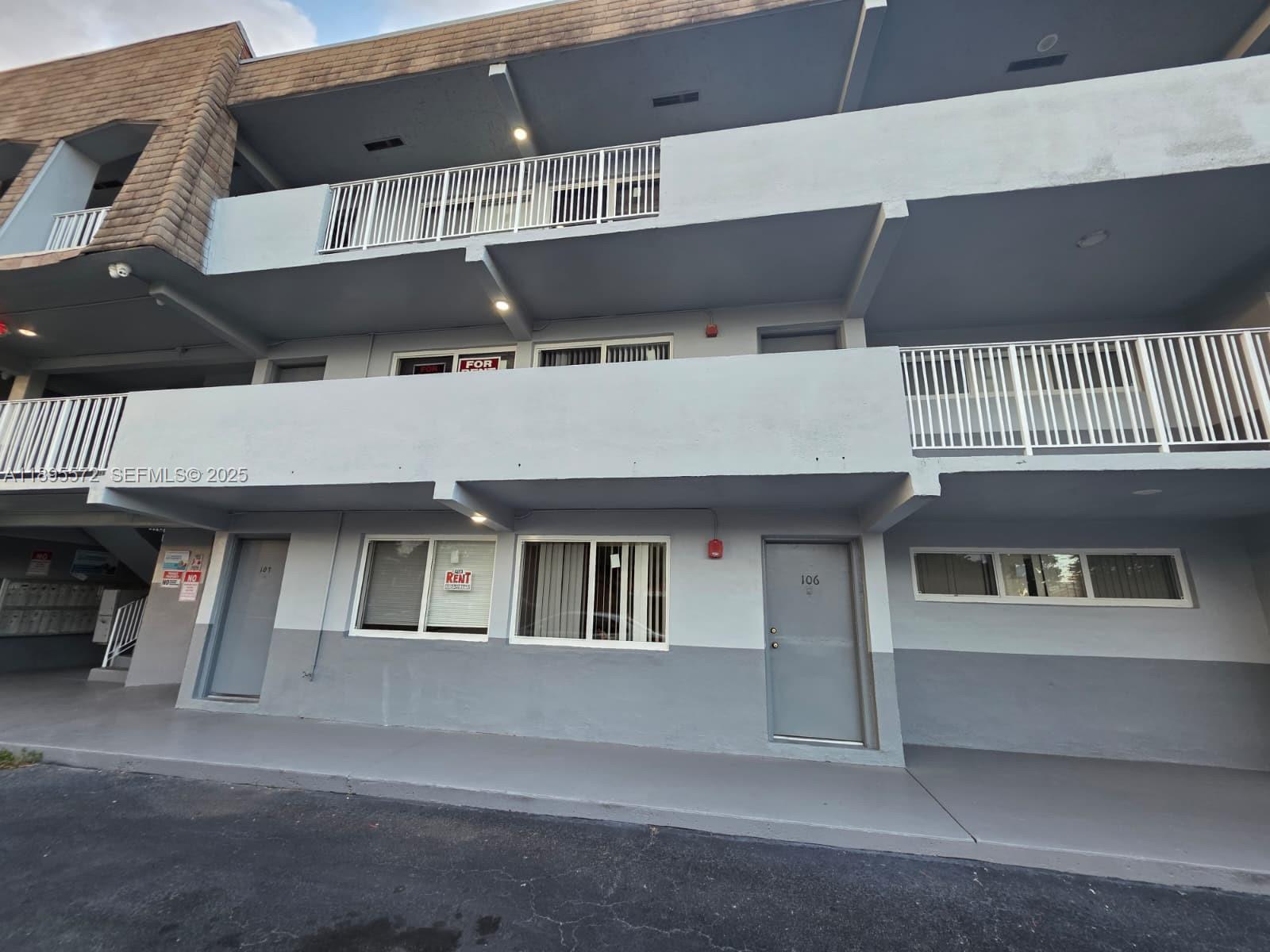 AGUA DULCE CONDO - Residential