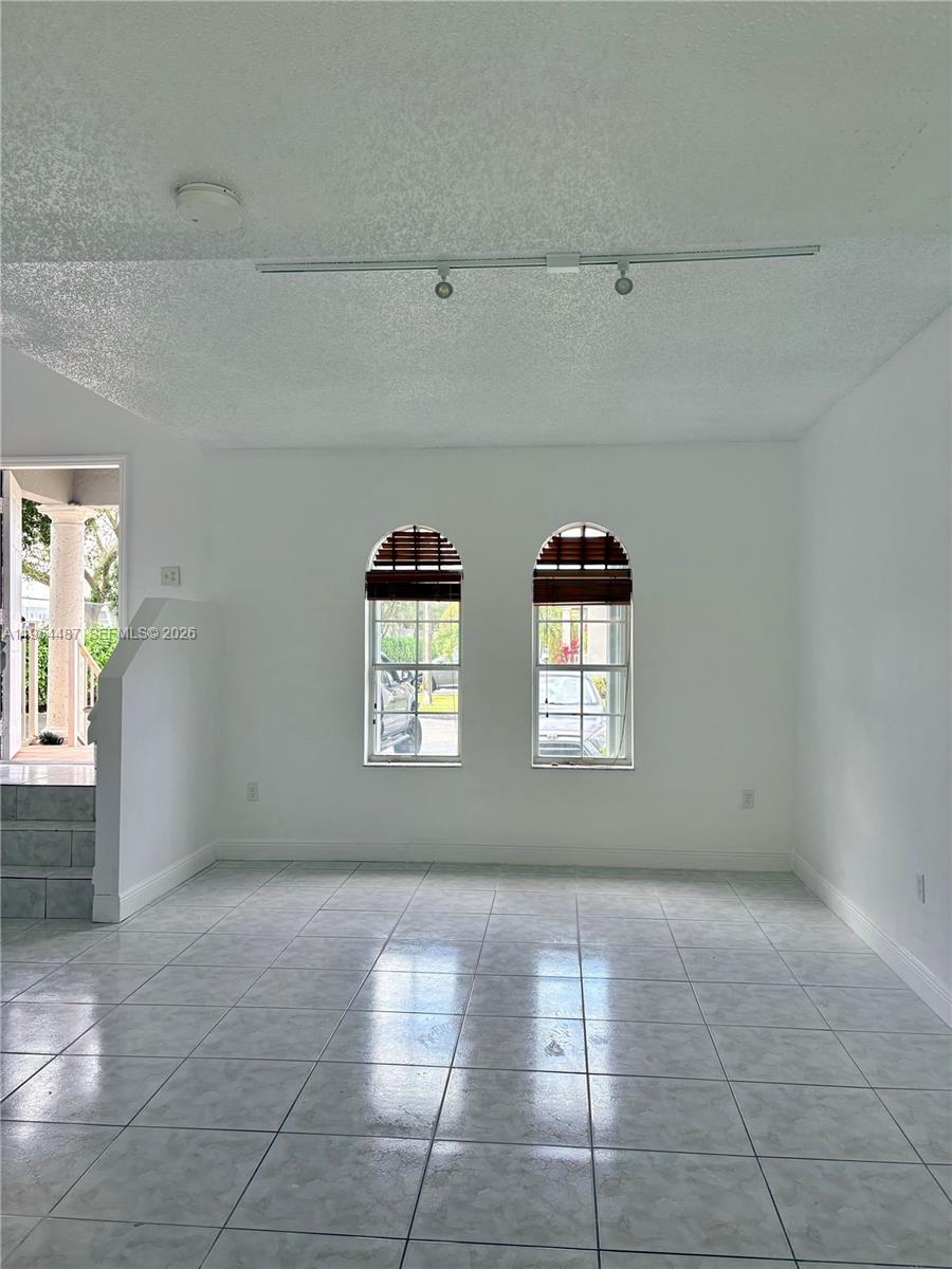 VERANDA AT DORAL CONDO NO - Residential