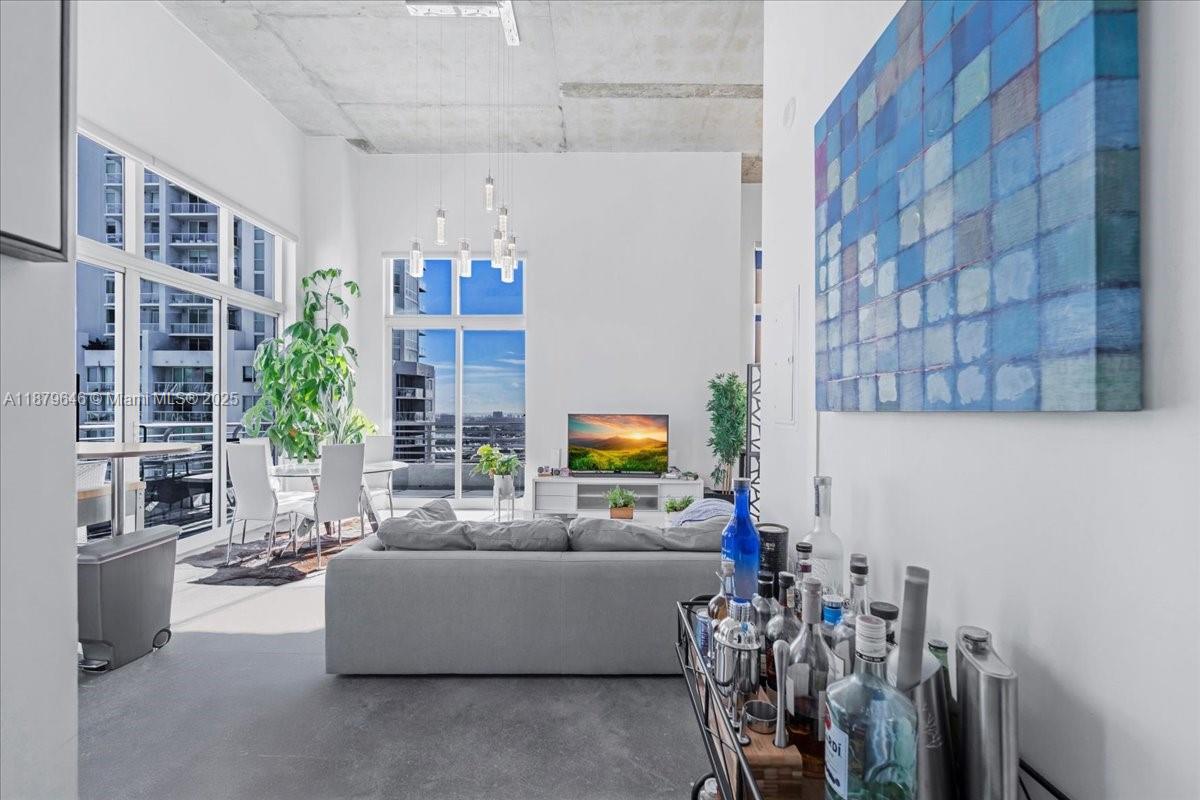 133 NE 2nd Ave 3601