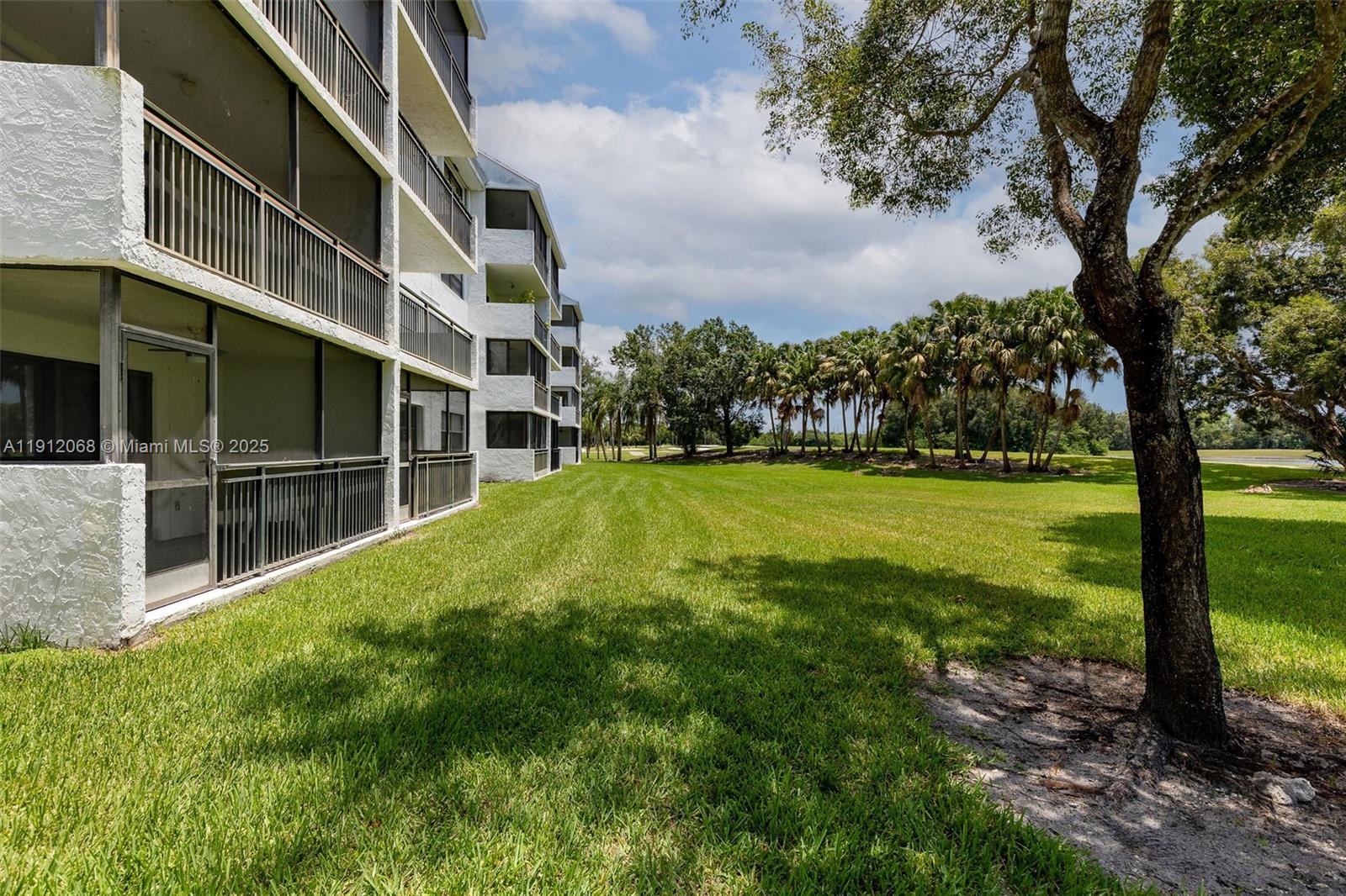 FAIRWAYS AT BONAVENTURE C - Residential Lease