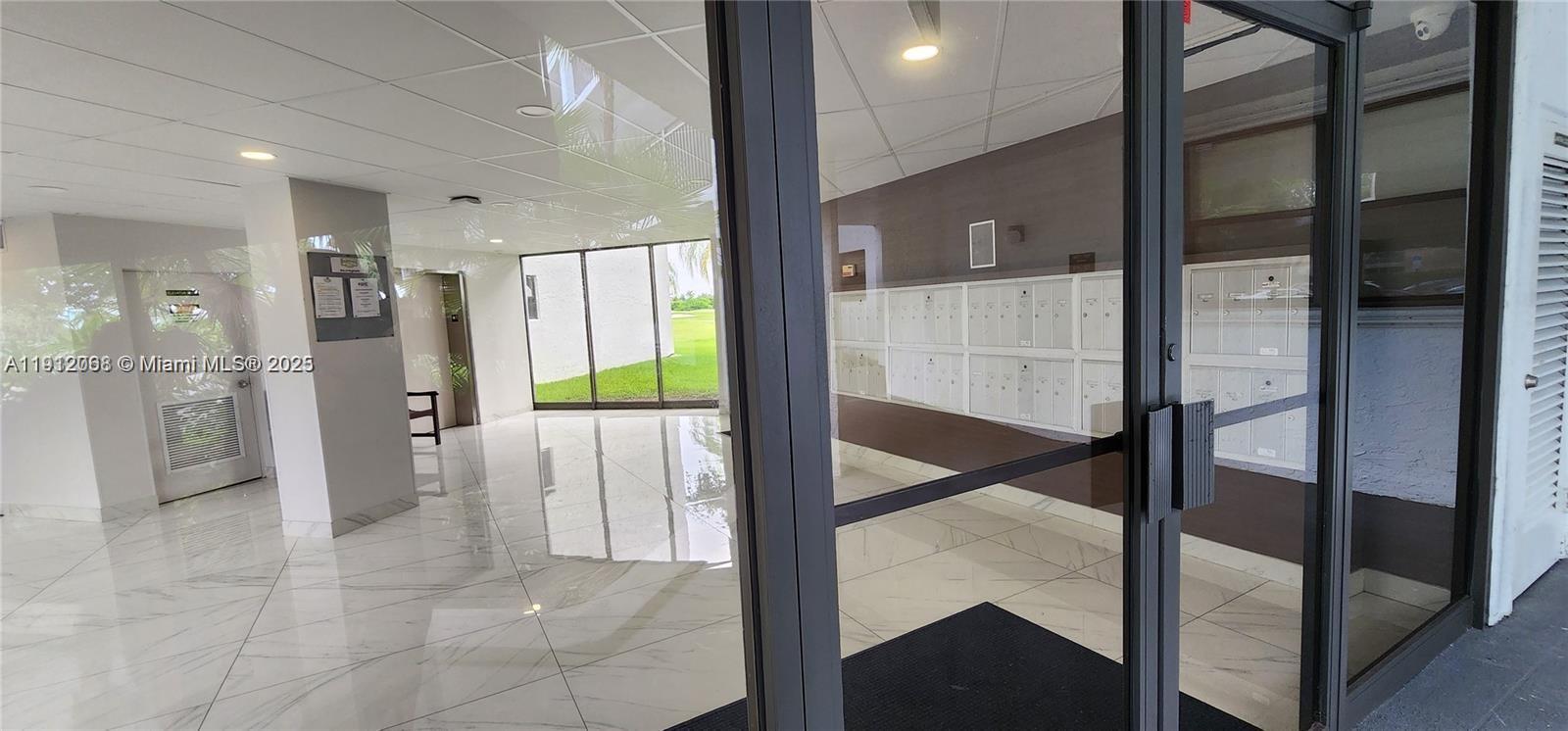 FAIRWAYS AT BONAVENTURE C - Residential Lease