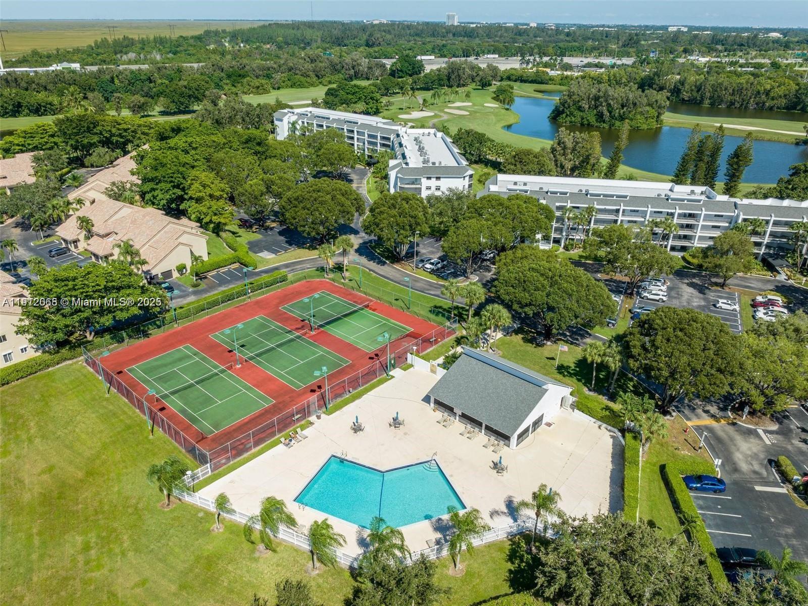 FAIRWAYS AT BONAVENTURE C - Residential Lease