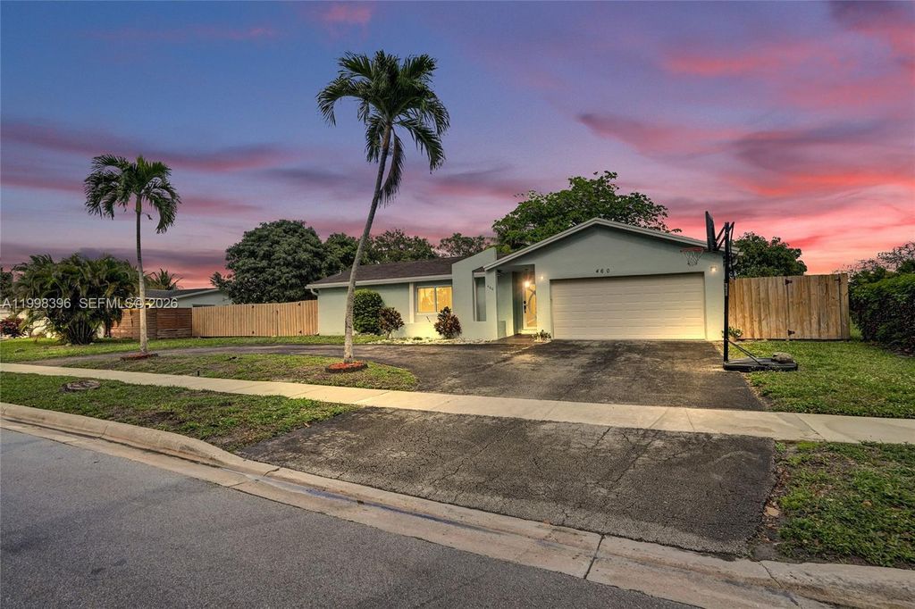 Photo of 460 SW 66th Ave, Margate, FL 33068 (MLS # A11998396)