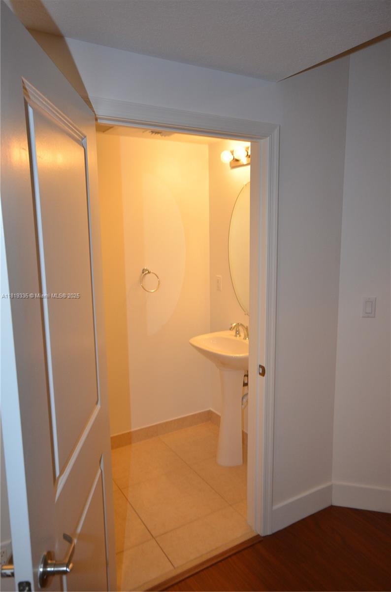 CASA COSTA CONDO - Residential