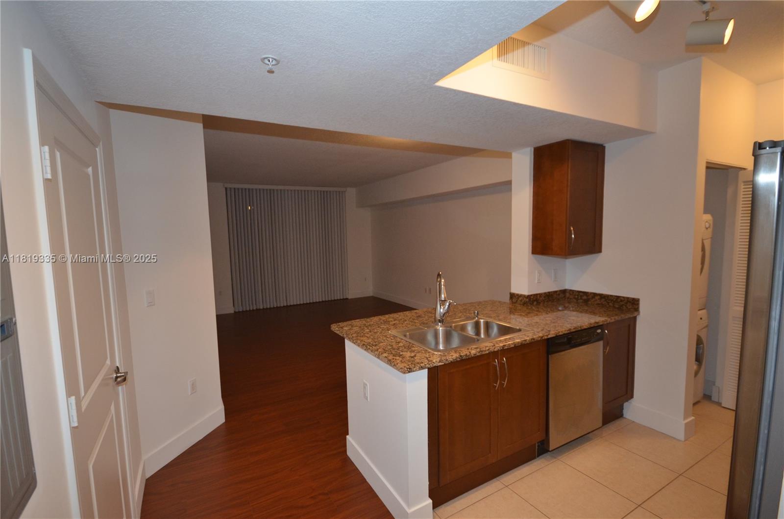 CASA COSTA CONDO - Residential