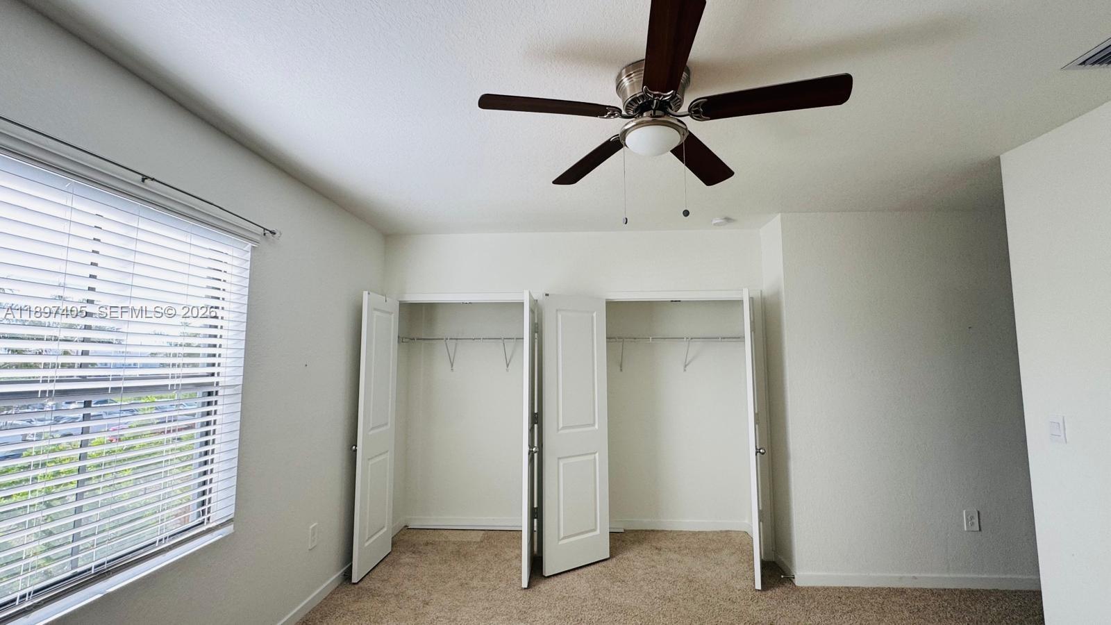 PALM CAY - Residential