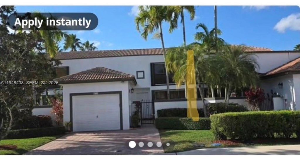 Photo of 672 SW 158th Ter #672, Pembroke Pines, FL 33027 (MLS # A11948438)