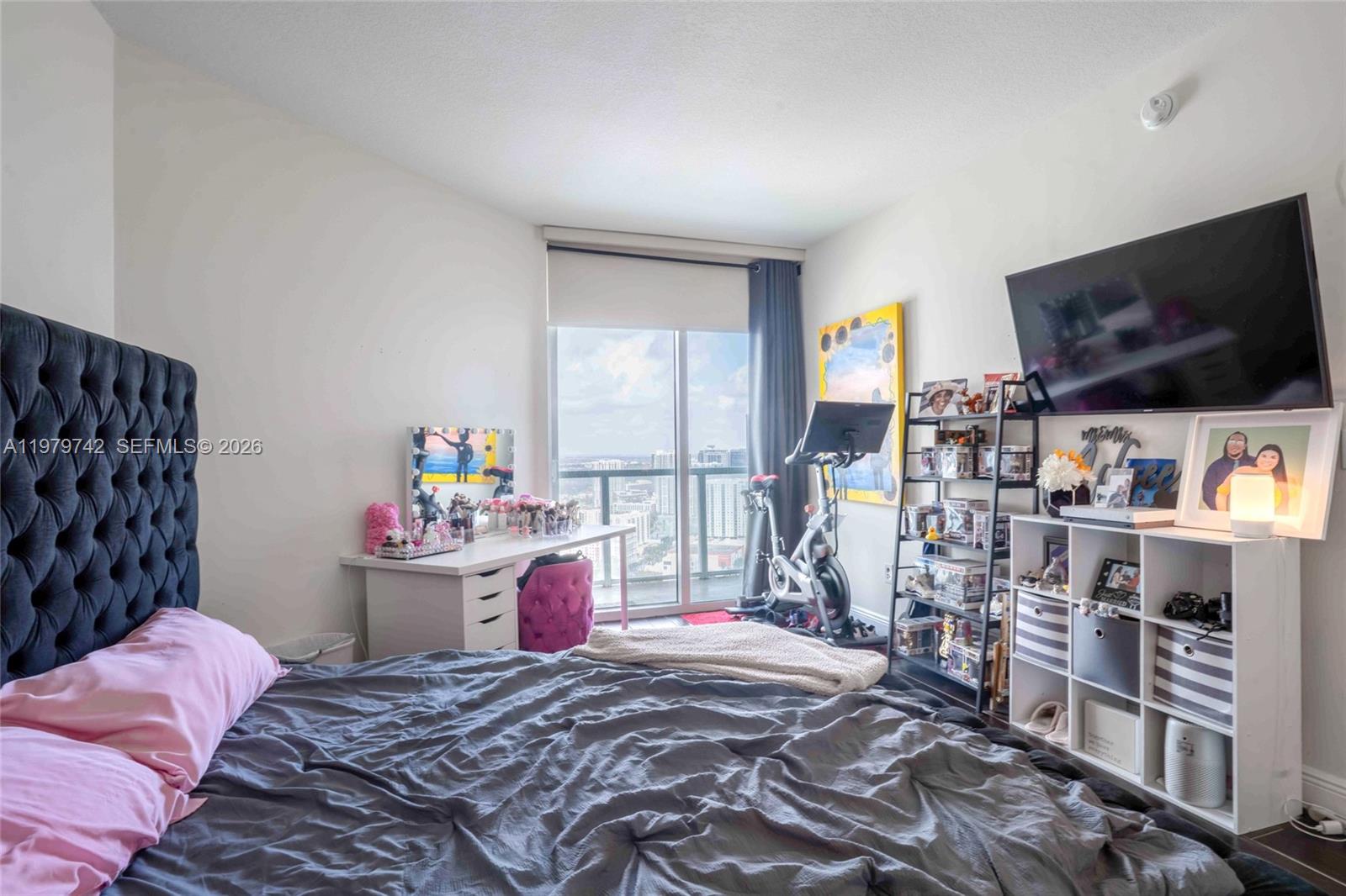 QUANTUM ON THE BAY CONDO - Residential