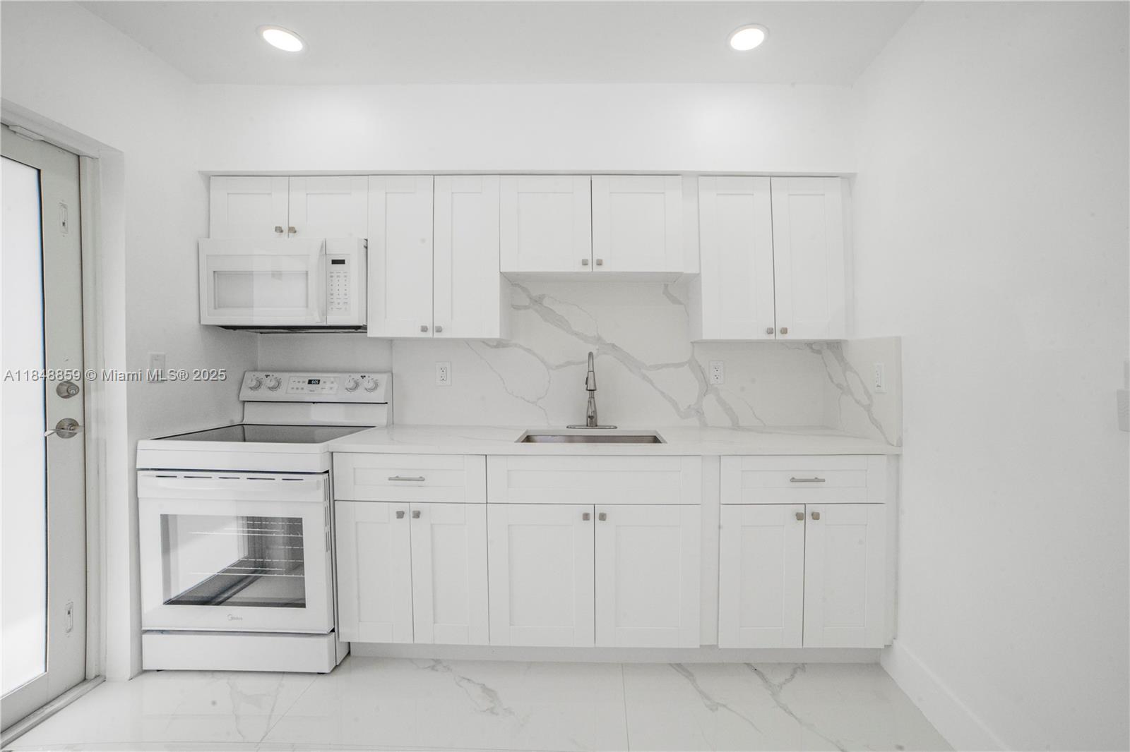 PINEWOOD PARK EXTENSION - Residential Income