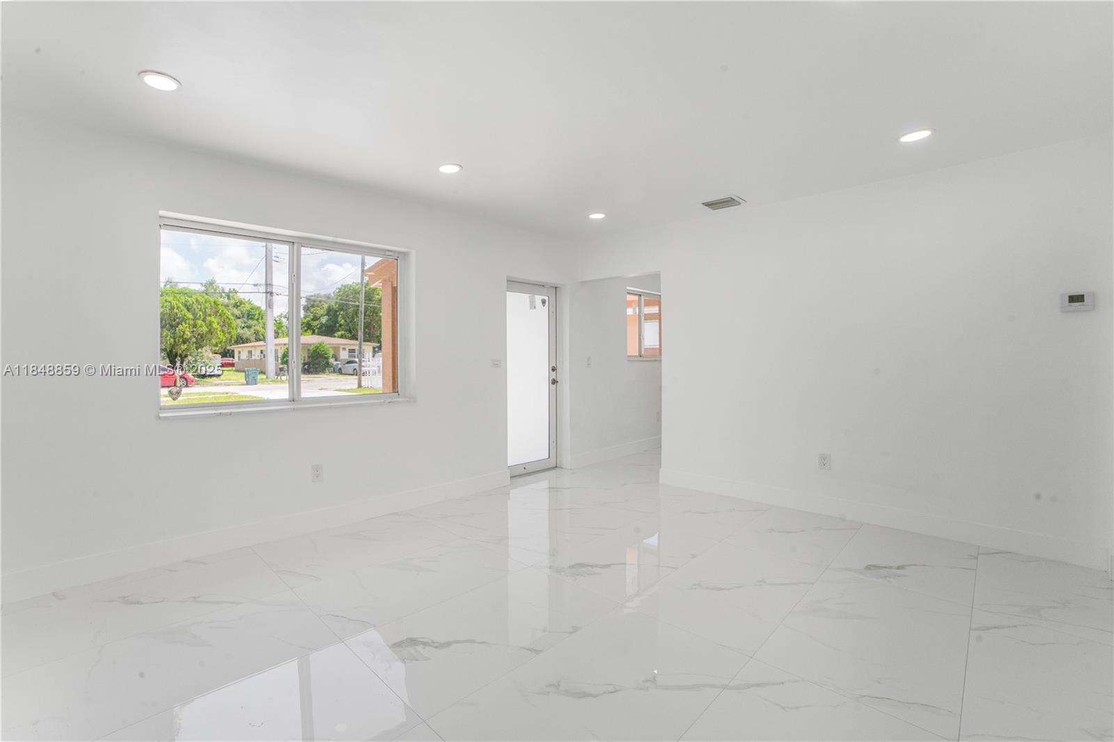 PINEWOOD PARK EXTENSION - Residential Income