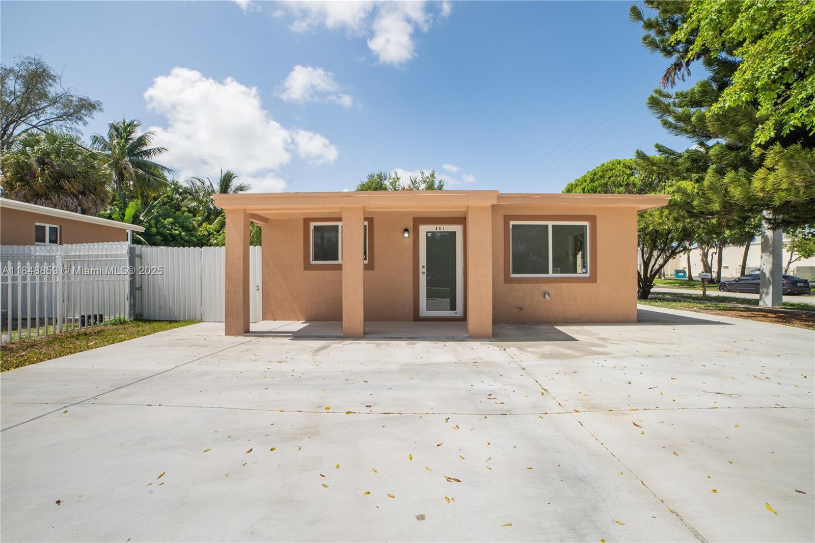 PINEWOOD PARK EXTENSION - Residential Income