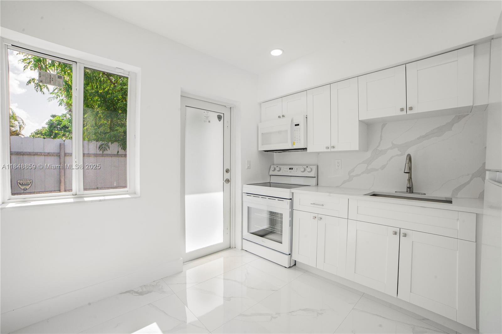 PINEWOOD PARK EXTENSION - Residential Income