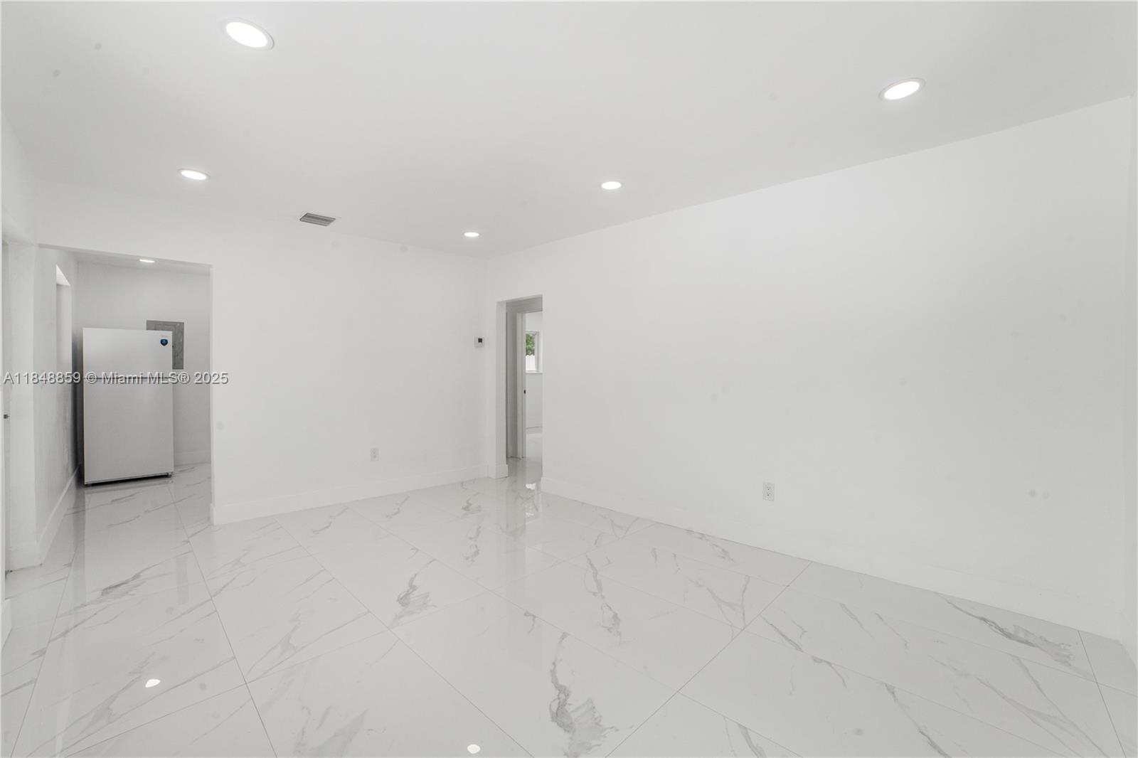 PINEWOOD PARK EXTENSION - Residential Income