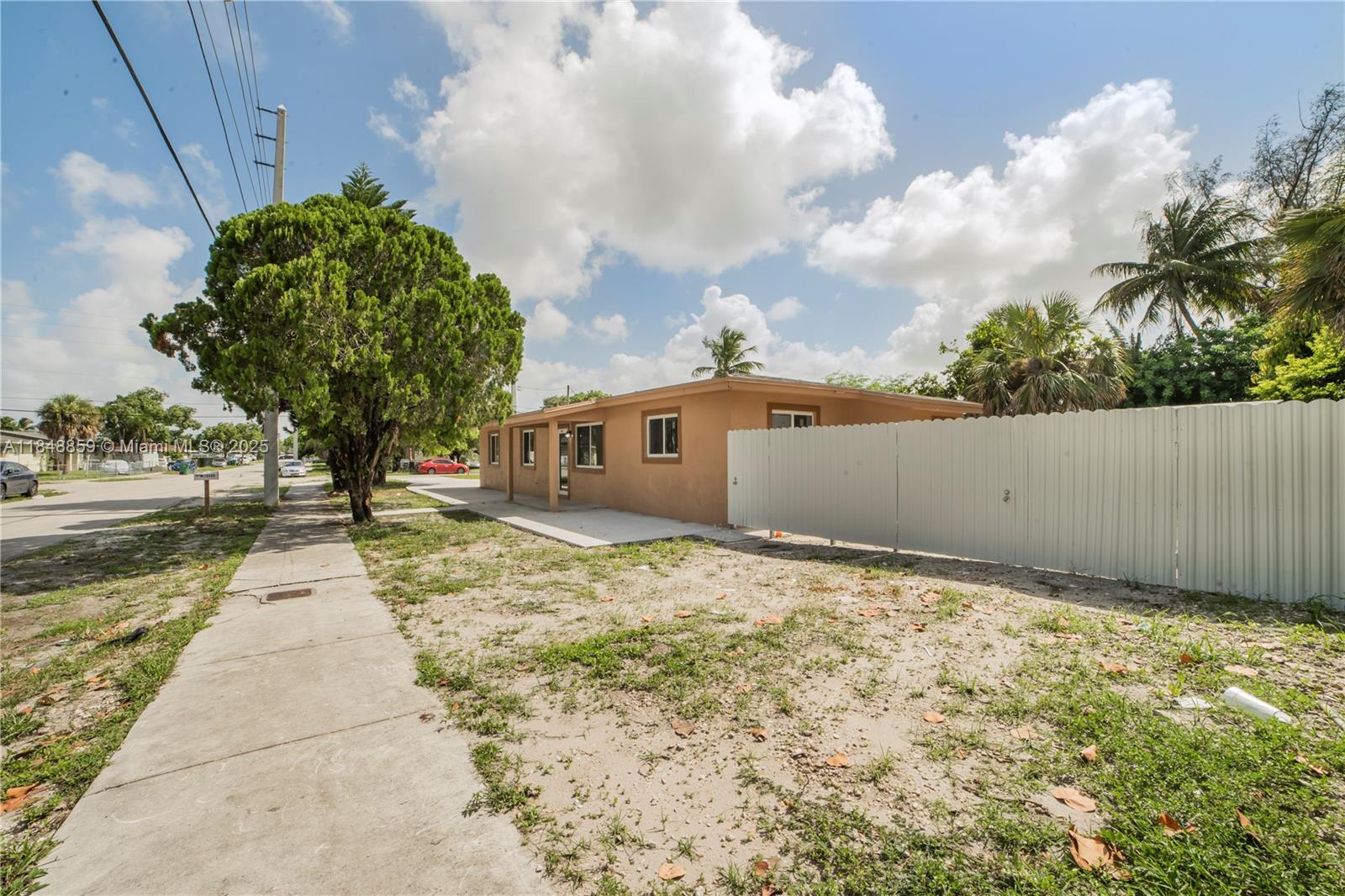 PINEWOOD PARK EXTENSION - Residential Income