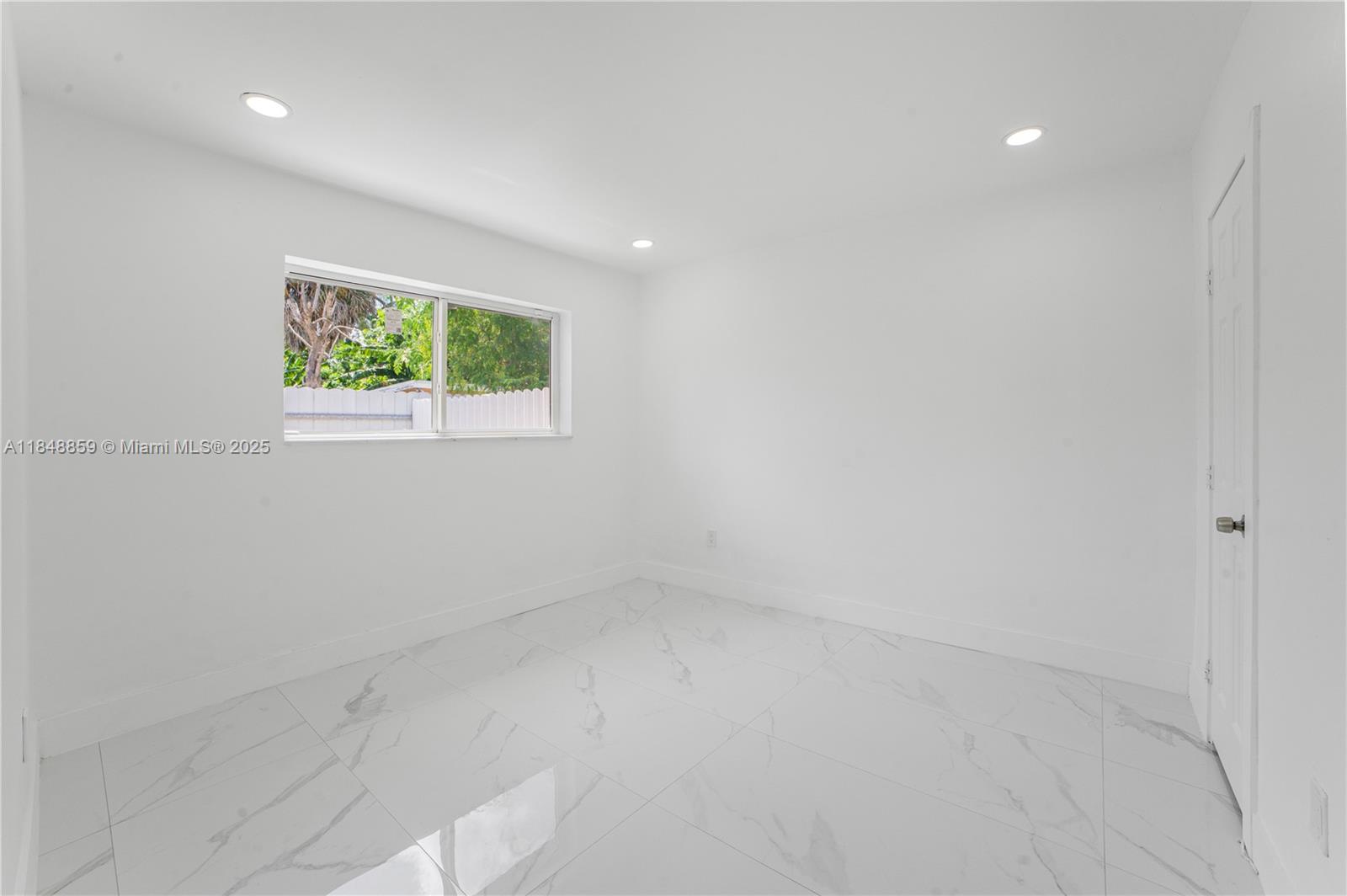 PINEWOOD PARK EXTENSION - Residential Income