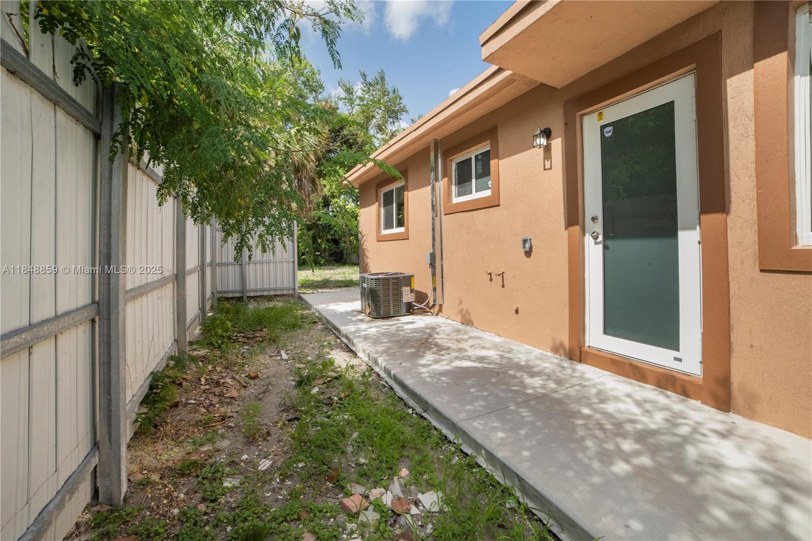 PINEWOOD PARK EXTENSION - Residential Income