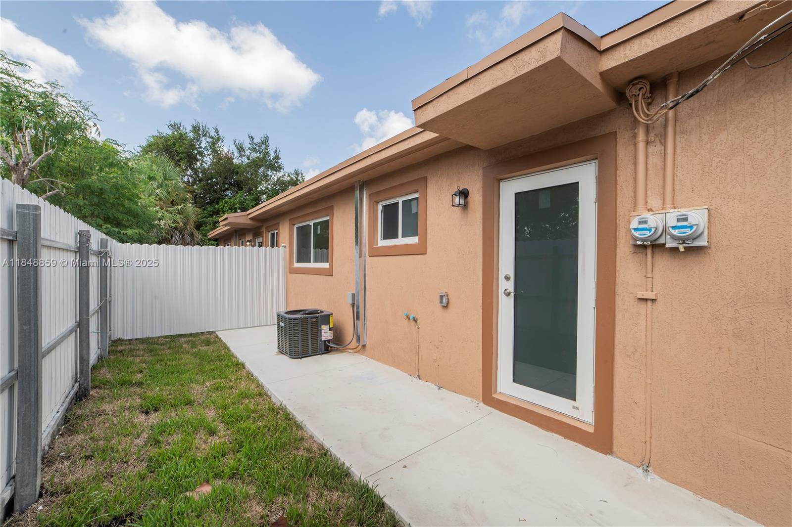 PINEWOOD PARK EXTENSION - Residential Income