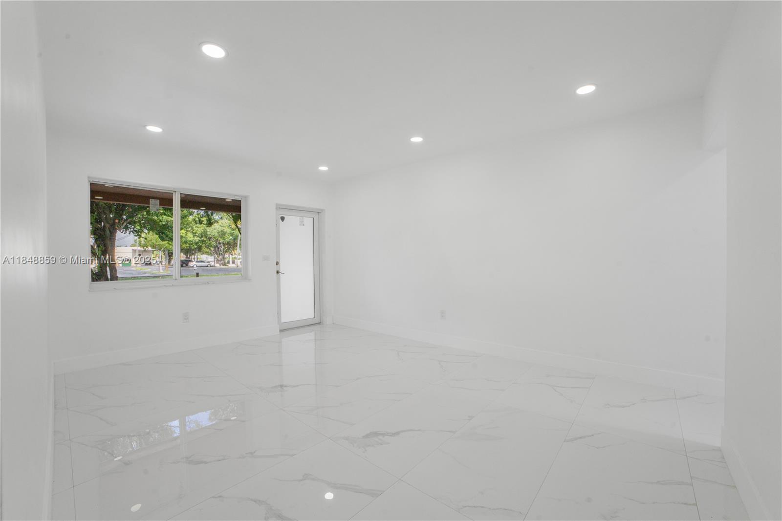 PINEWOOD PARK EXTENSION - Residential Income