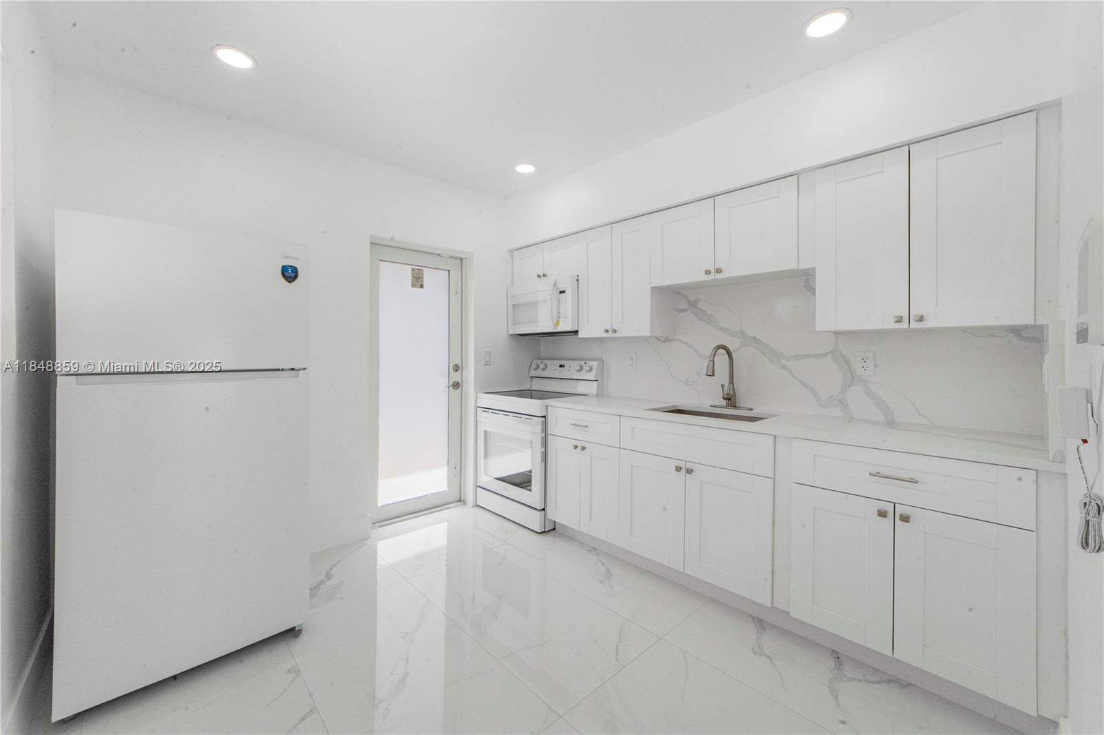 PINEWOOD PARK EXTENSION - Residential Income