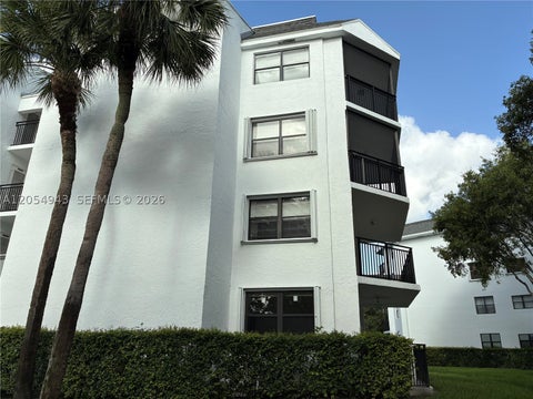 Photo of Weston, FL 33326 (MLS # A12054943)