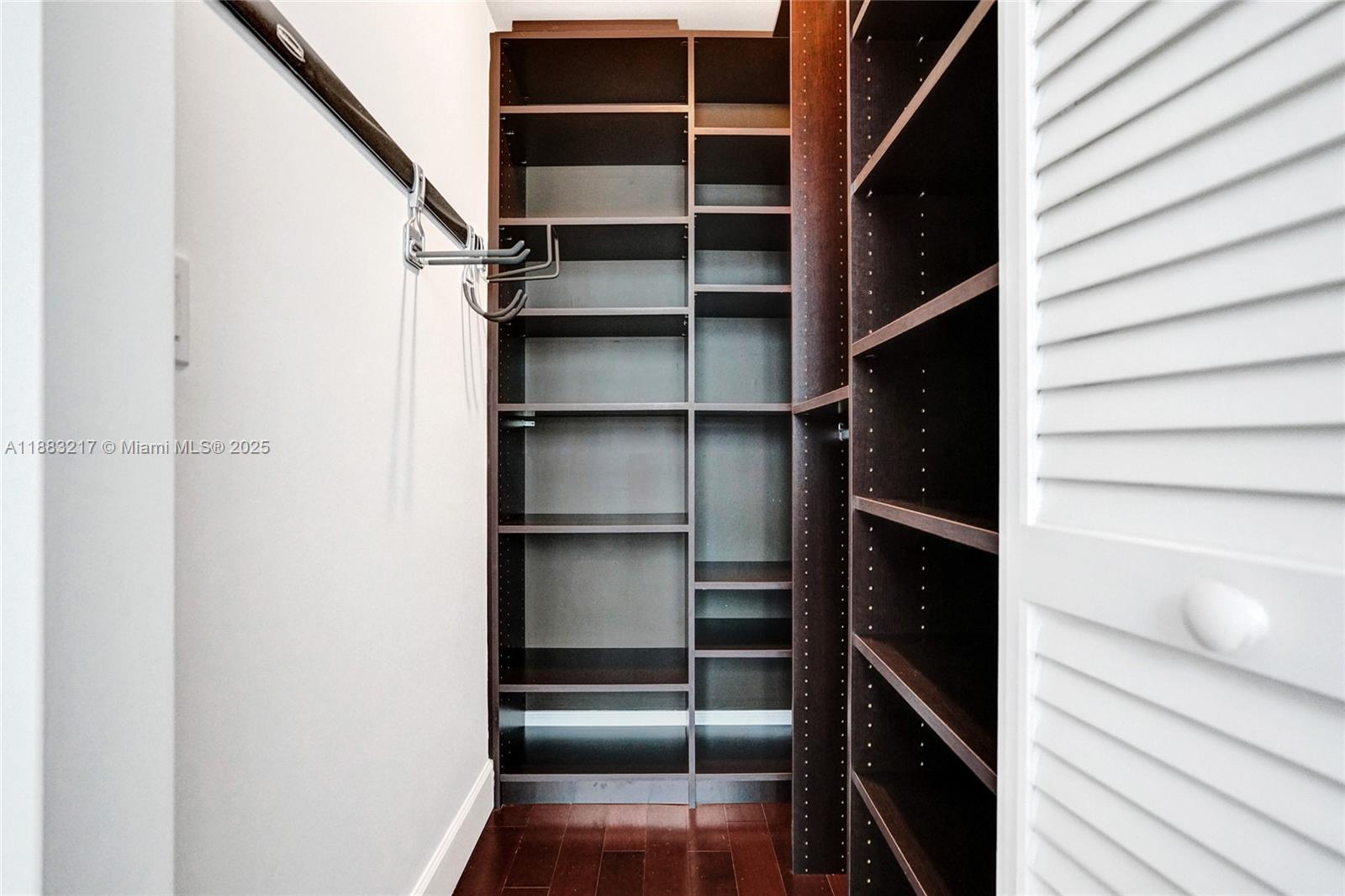 THE PLAZA 851 BRICKELL CO - Residential