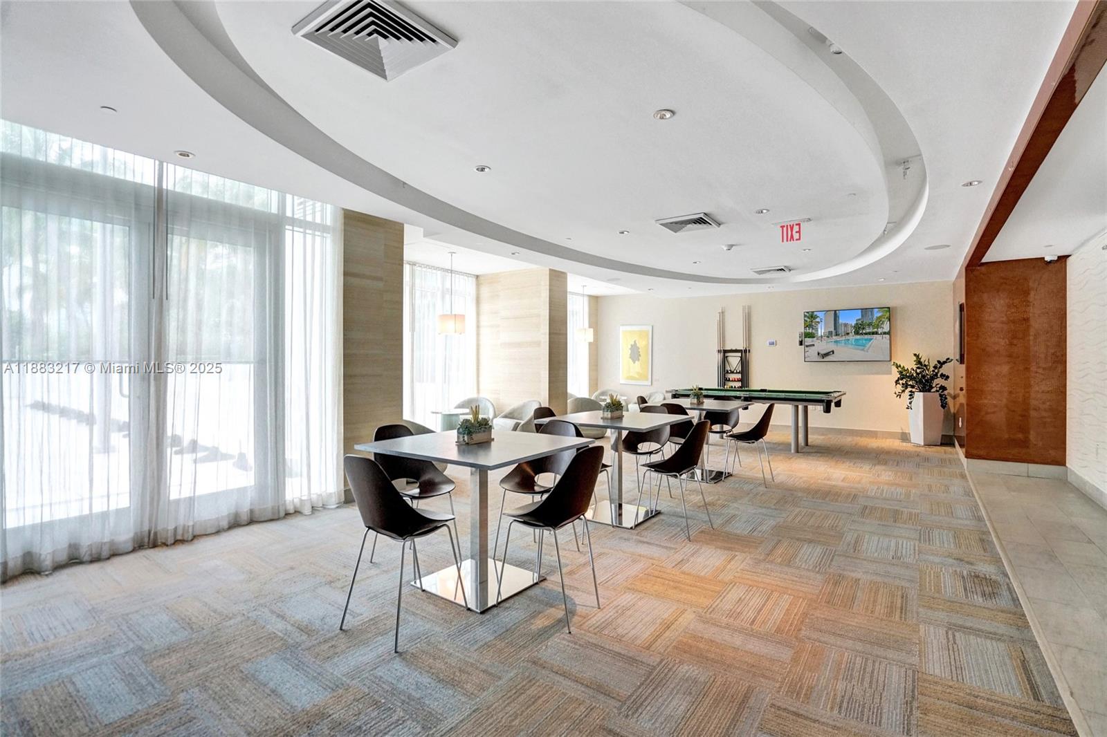 THE PLAZA 851 BRICKELL CO - Residential