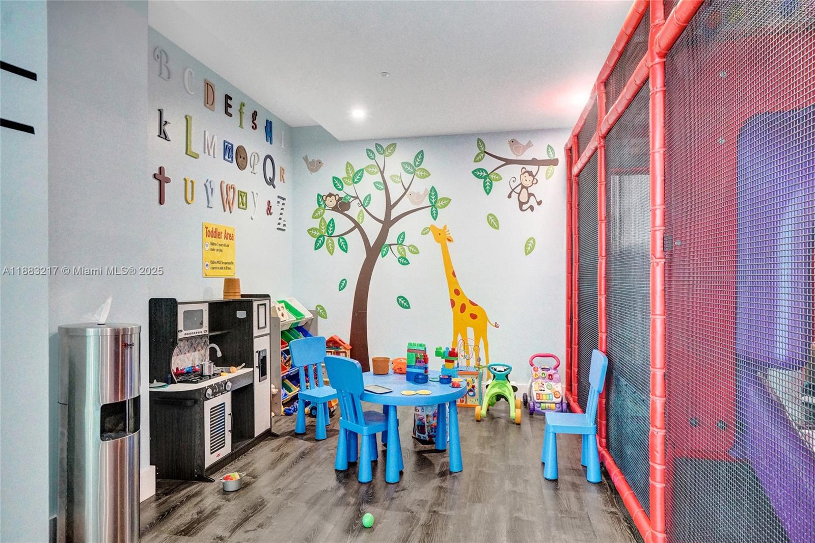 THE PLAZA 851 BRICKELL CO - Residential