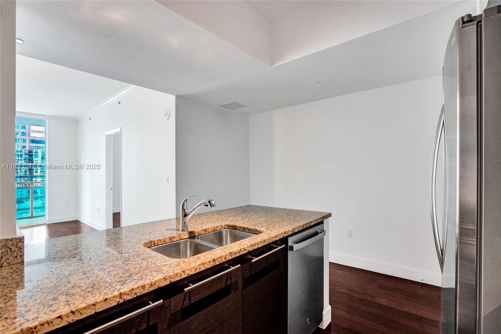 THE PLAZA 851 BRICKELL CO - Residential