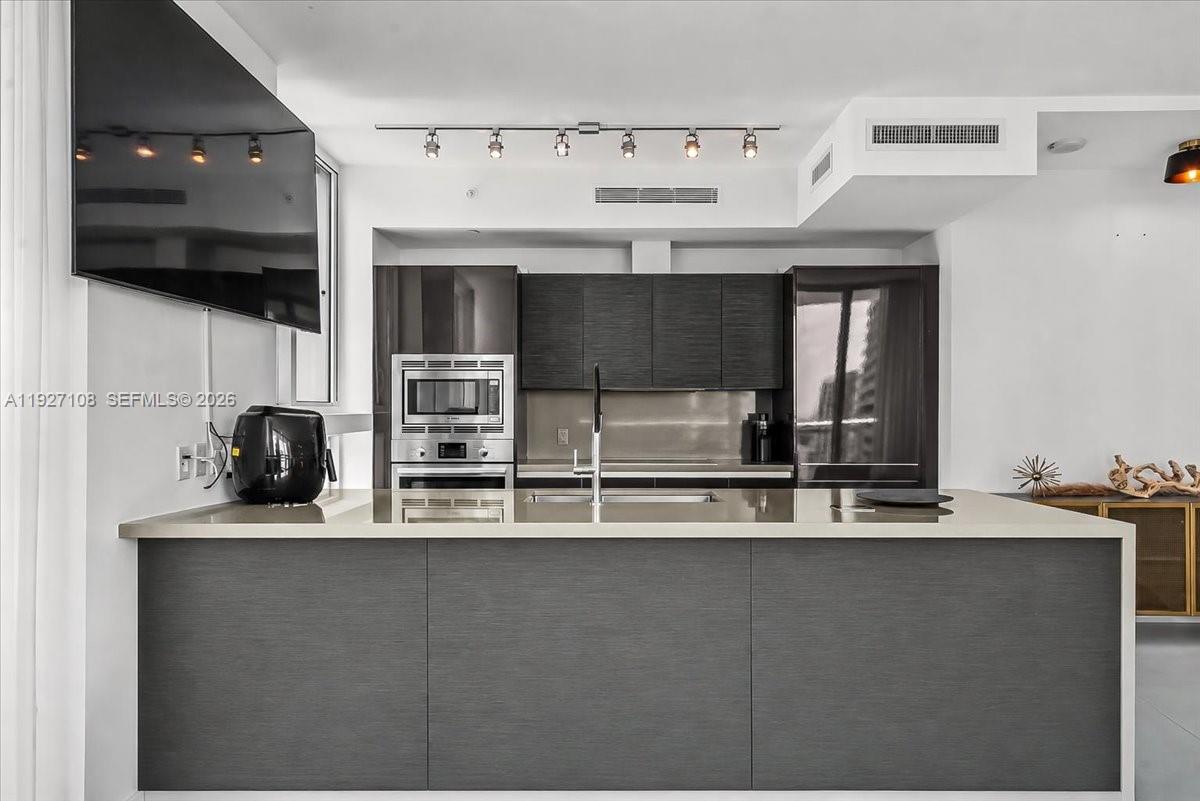 The Bond (1080 Brickell) - Residential