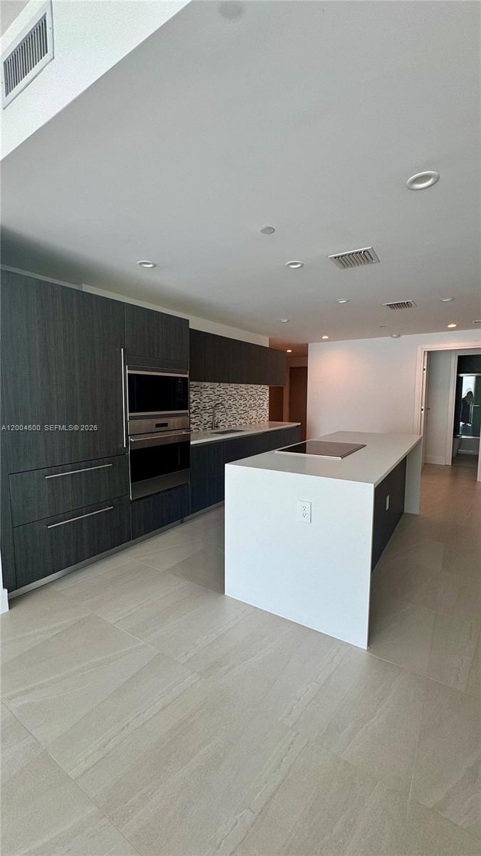 LE JARDIN HOUSE CONDO - Residential