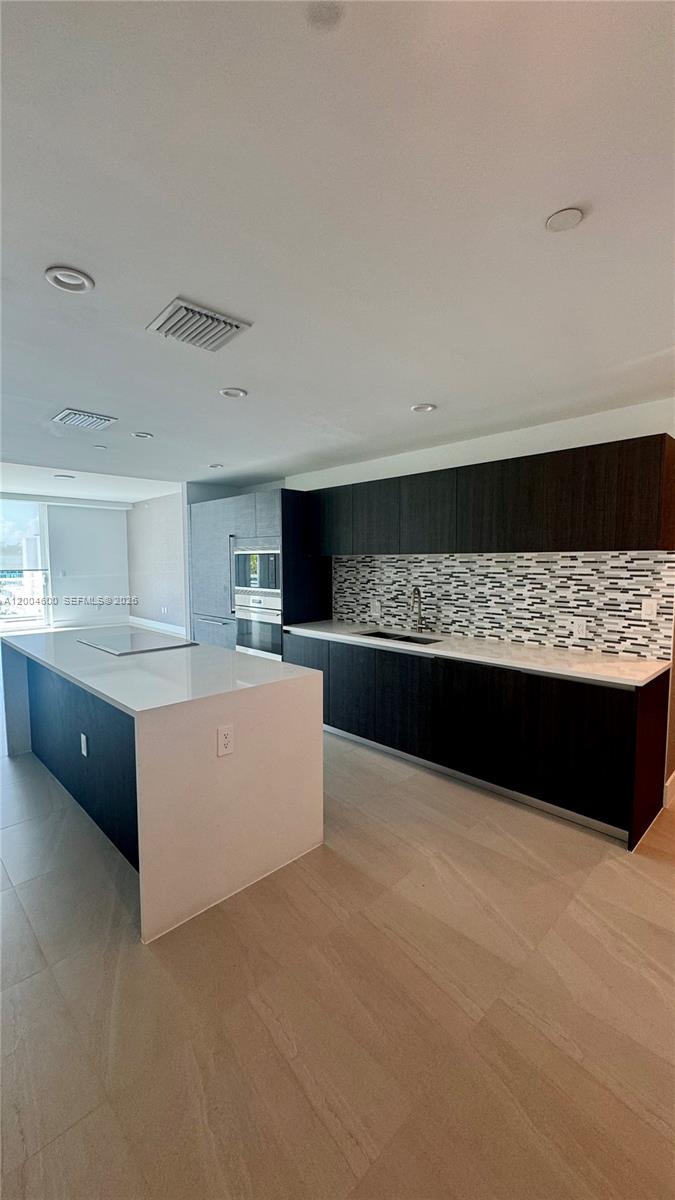 LE JARDIN HOUSE CONDO - Residential