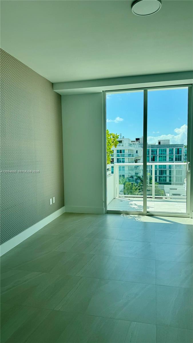 LE JARDIN HOUSE CONDO - Residential