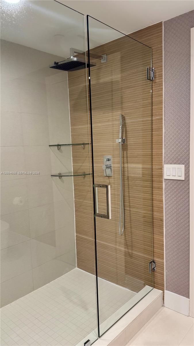 LE JARDIN HOUSE CONDO - Residential